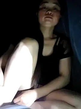 Tieuvy122 Show Webcam