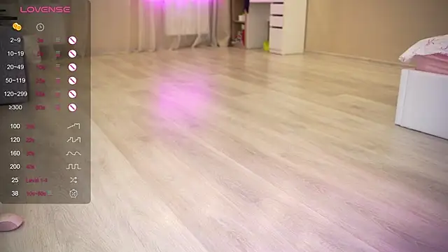 Bananalizzy Chat XXX live