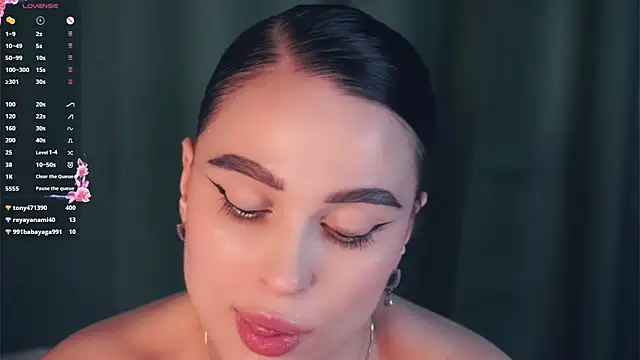 ZofiaSoshnik 即時 XXX 聊天