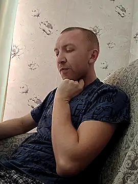 _uncle_Mitya-43_: διαδικτυακό σόου στην κάμερα