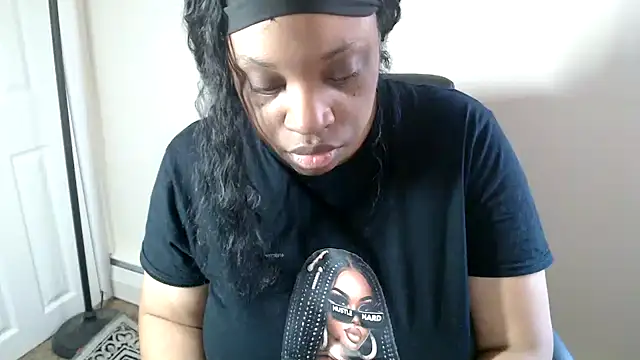 Sexymona1218's Webcam Show