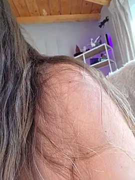 ellaxxstar Adlı Modelin Web Kamerası Şovu