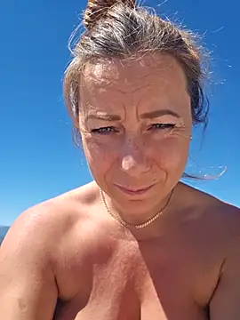 AngelaDesires' Live XXX Chat