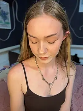 MilaMoone Live XXX-chat