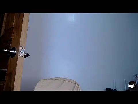 Urmistress_Claran Webbikameraesitys