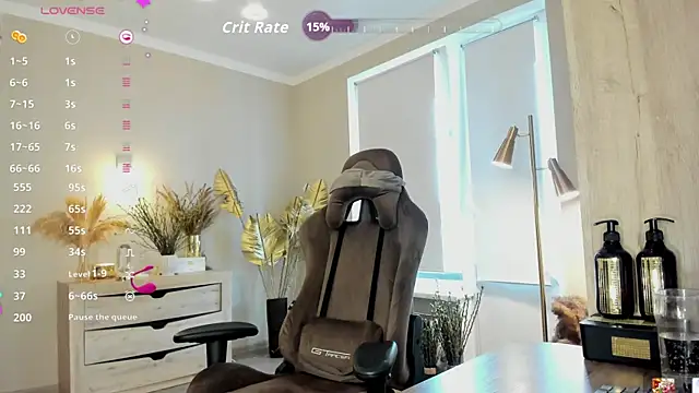 HotyPlays 即時 XXX 聊天