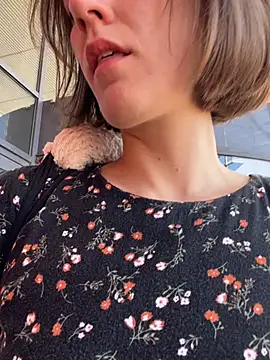 Kamorana Live XXX-Chat