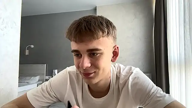 Вебкам-шоу SoloFury