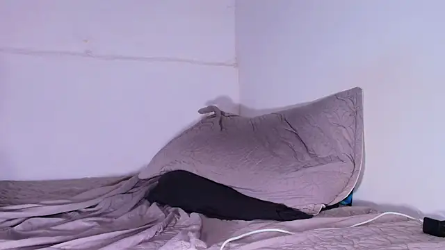 Pokazy przed kamerką – KaelMoreau