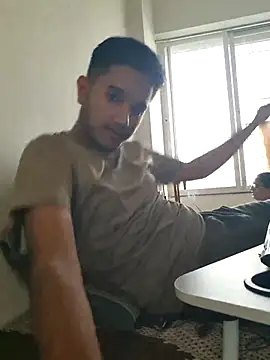 young-hairy-jonのウェブカメラショー