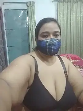 momo_loves: онлайн-секс-чат