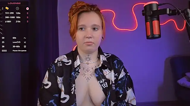 The_Full_Red_Moon's Live XXX Chat