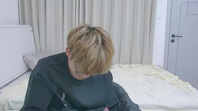 KK-cuteboy Webcam Show