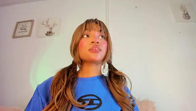 Tylla__ Live XXX-Chat