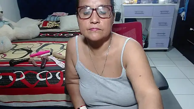 pervert_mommy_'s Live XXX Chat