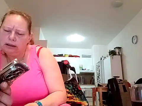 Jahudka47's Live XXX Chat