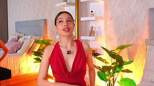 XXX chat uživo modela Sofy_Bradd