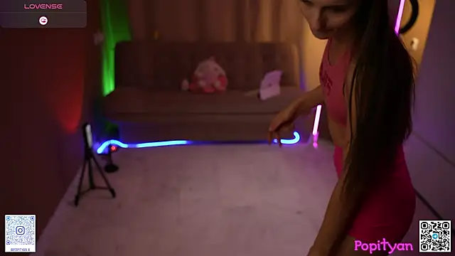 XXX chat uživo modela popityan1