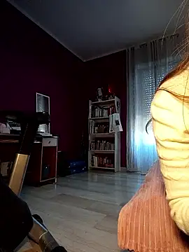 Chat +18 de Akemi_rossi ao vivo