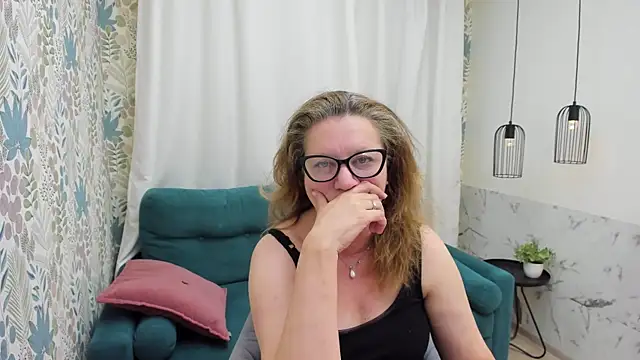 Chat +18 de LeaPure ao vivo