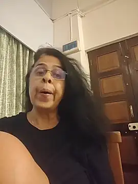 دردشة NakedMILFx الجنسية المباشرة