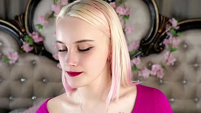 KirstinMcgeady: онлайн-секс-чат