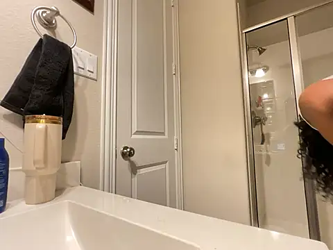 wynterheat: онлайн-секс-чат