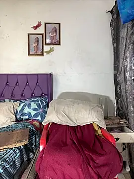 Chatroom XXX en direct de KandyHot_