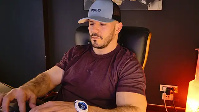 AngeloEric 现场XXX聊天