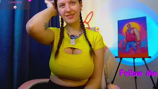 Ann_mikela: διαδικτυακό σόου στην κάμερα