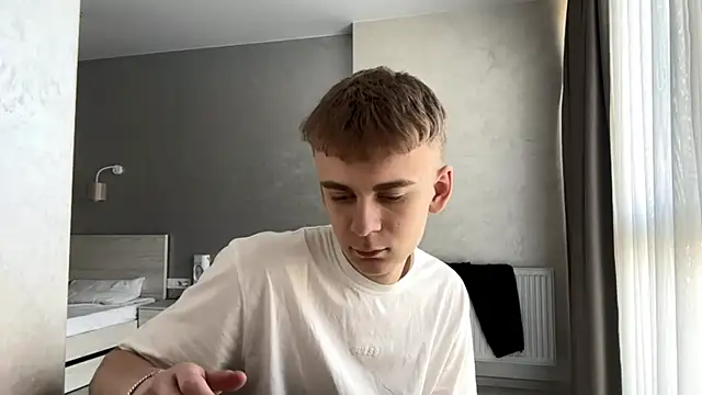 XXX chat uživo modela SoloFury