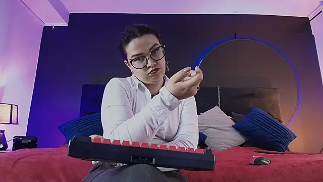 _Jade_16 élő XXX-chatje