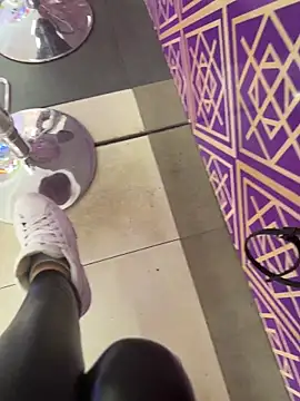 Онлайн чат XXX FeetVibe