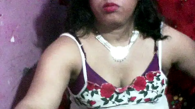 koyel90 Adlı Modelin Canlı XXX Sohbeti