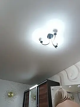 AvrilMillers Adlı Modelin Canlı XXX Sohbeti