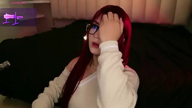 Megan_mooree_'s Webcam Show