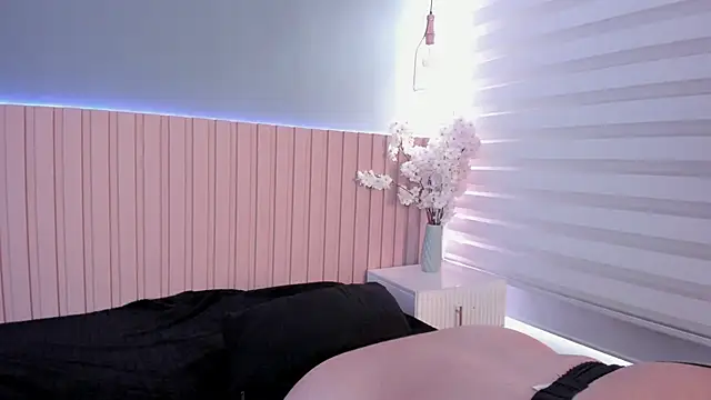 karo_linee1 Chat XXX live