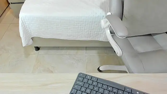 Hanna_irfan Pertunjukan Webcam