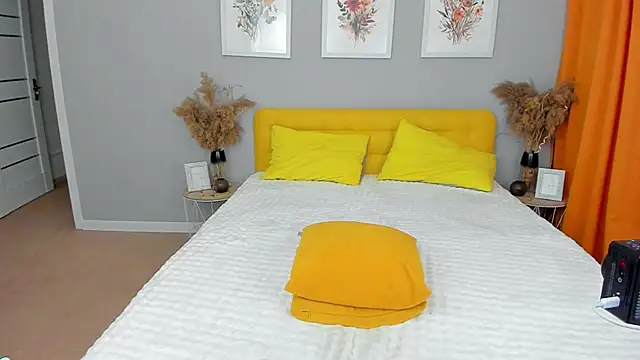 ReginaLorey's Live XXX Chat