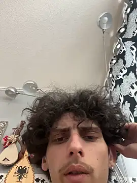 Albino1122 Show in webcam