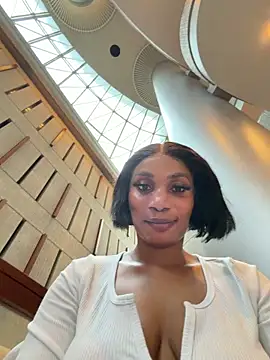 ___Nessa Show in webcam