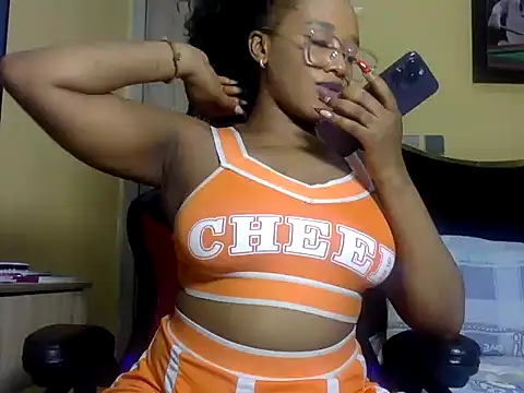 XXX chat uživo modela BOOTY_BANGERxxx