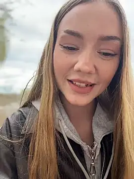 Онлайн чат XXX MilaMoone