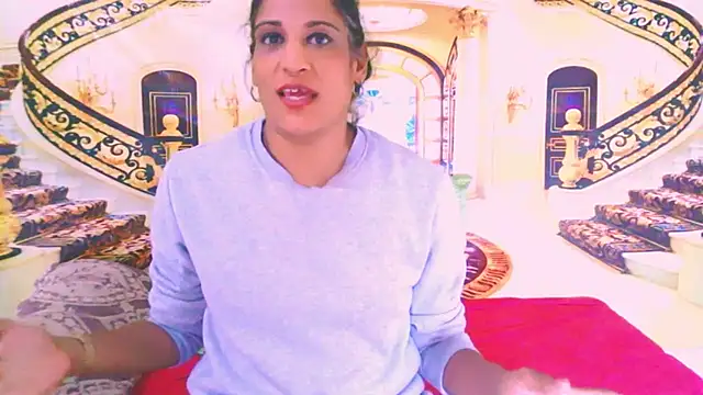 XXX chat uživo modela IndianSexcSmyle