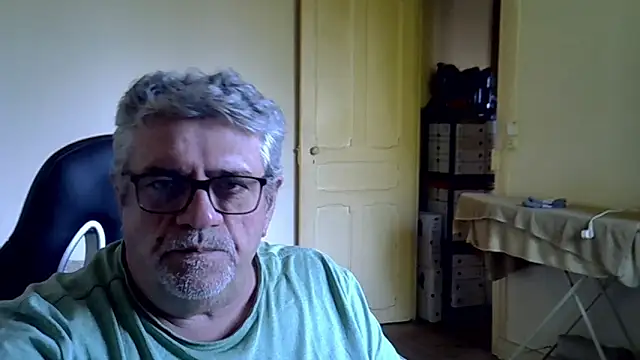 Pertunjukan Kamera Web _hippo_