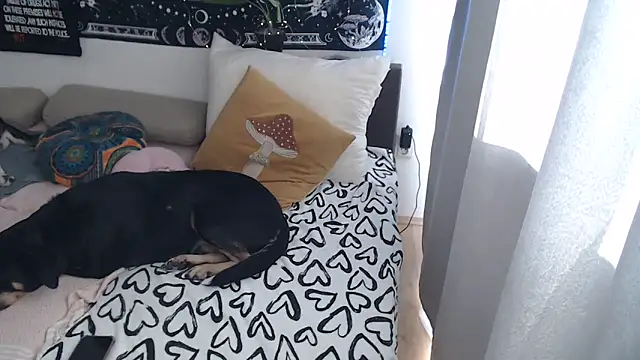 AlienforTwenty Chat XXX in diretta