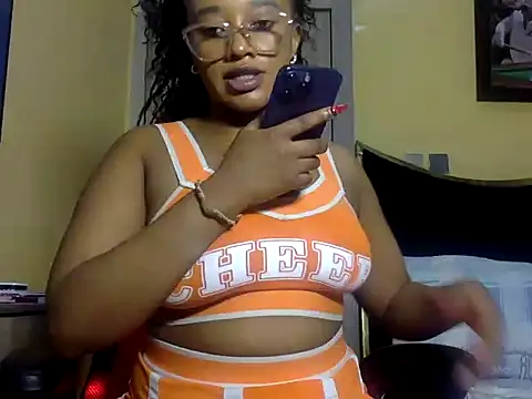 BOOTY_BANGERxxx 现场XXX聊天