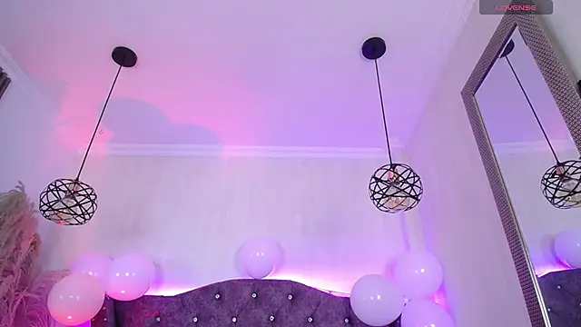 Lizza_Jones ওয়েবক্যাম শো