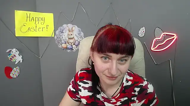 NinaFlawlees Show in webcam