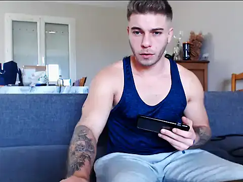 Elkafit28's Webcam Show